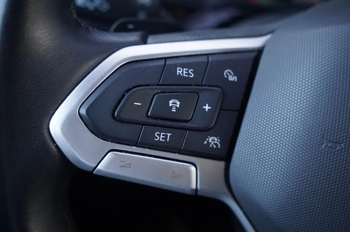 1.0 TSI 95pk DSG Life Edition | Navigatie | Achteruitrijcamera | Keyless