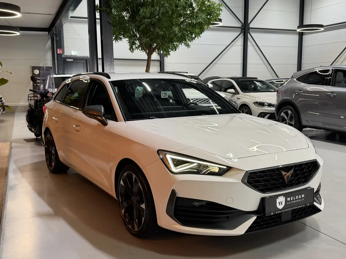 1.4 e-Hybrid VZ Copper 94%SOH 245PK Garantie|BTW|ACC|Elect Trekhaak|Sfeerverl|Virtual Cockpit|Navi|CarPlay