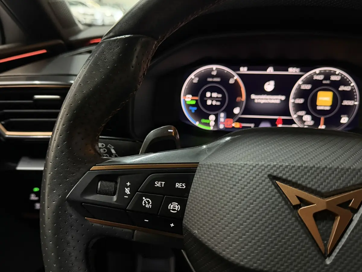 1.4 e-Hybrid VZ Copper 94%SOH 245PK Garantie|BTW|ACC|Elect Trekhaak|Sfeerverl|Virtual Cockpit|Navi|CarPlay