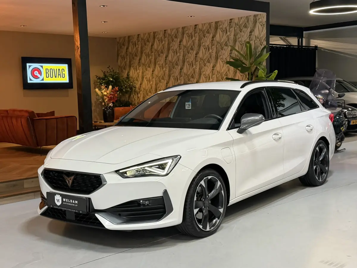 1.4 e-Hybrid VZ Copper 94%SOH 245PK Garantie|BTW|ACC|Elect Trekhaak|Sfeerverl|Virtual Cockpit|Navi|CarPlay