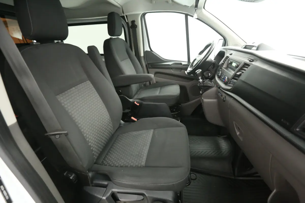 2.0 TDCI L2H2 | Dubbele Cabine | Airco | Cruise | 2800KG Trekgew. | Trekhaak | Parkeersens.