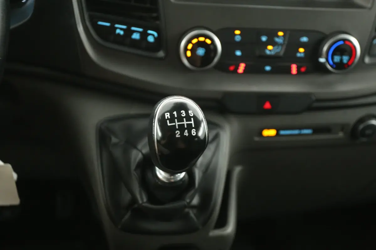 2.0 TDCI L2H2 | Dubbele Cabine | Airco | Cruise | 2800KG Trekgew. | Trekhaak | Parkeersens.