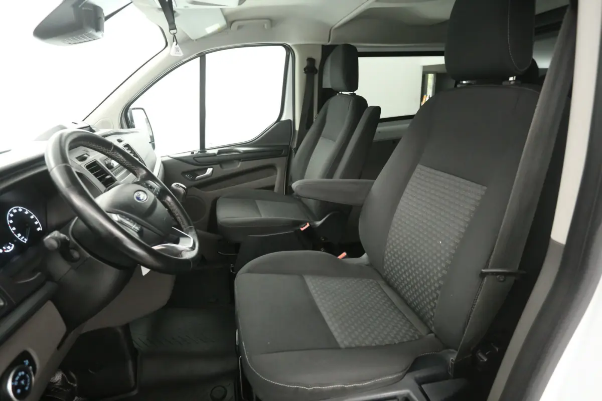 2.0 TDCI L2H2 | Dubbele Cabine | Airco | Cruise | 2800KG Trekgew. | Trekhaak | Parkeersens.