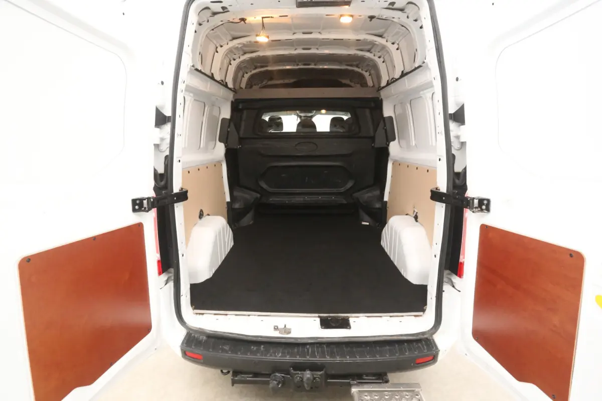 2.0 TDCI L2H2 | Dubbele Cabine | Airco | Cruise | 2800KG Trekgew. | Trekhaak | Parkeersens.