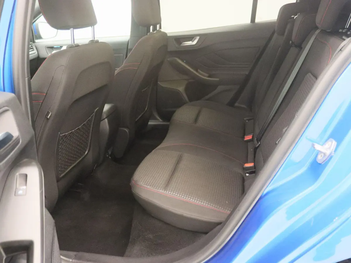 1.0 EcoBoost Hybrid ST Line Style | Navigatie | Camera | Winter Pack |