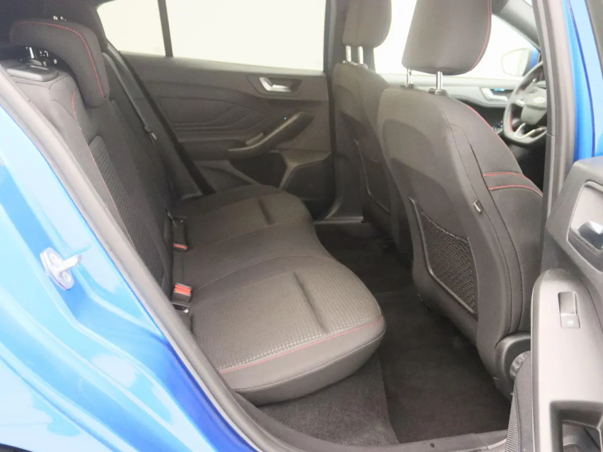 1.0 EcoBoost Hybrid ST Line Style | Navigatie | Camera | Winter Pack |