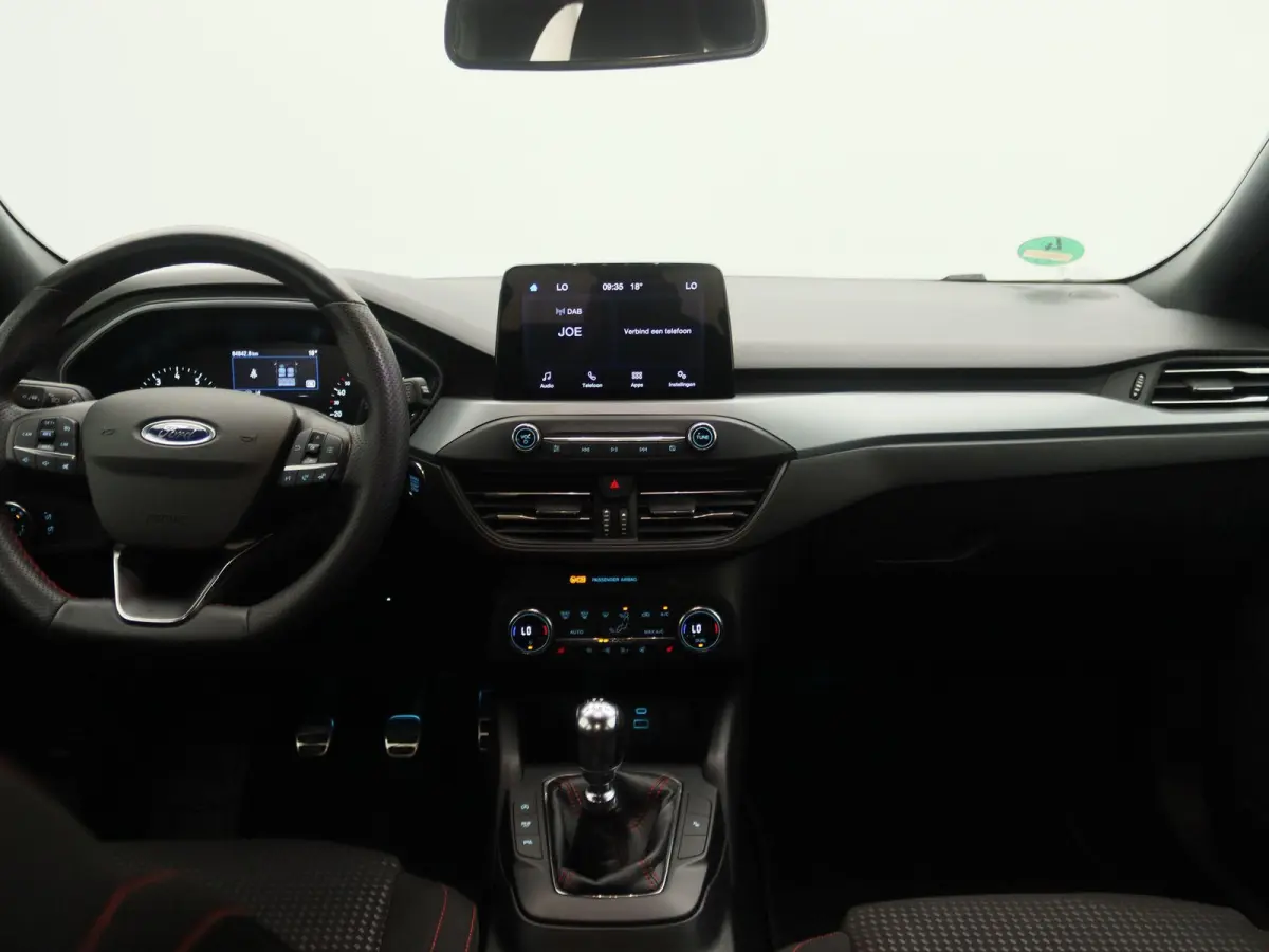 1.0 EcoBoost Hybrid ST Line Style | Navigatie | Camera | Winter Pack |