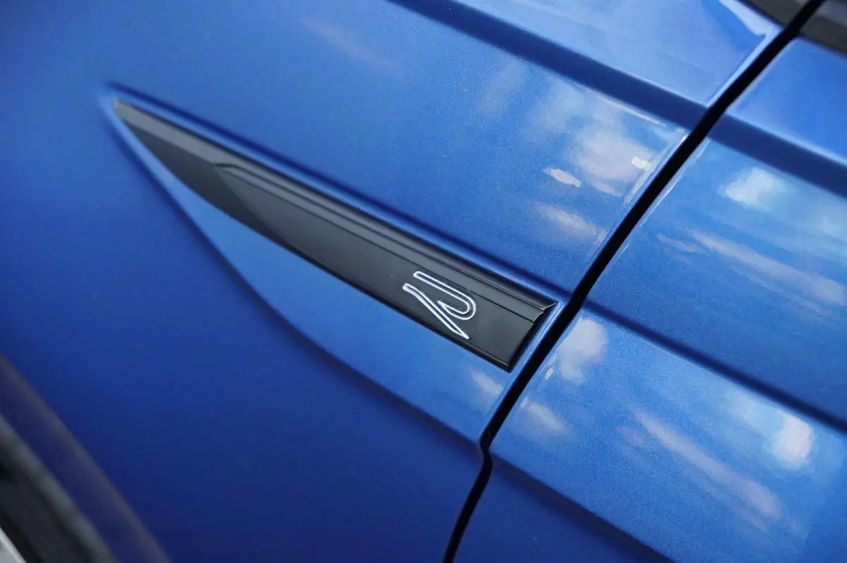 1.0 TSI 95pk R-Line Business | Panoramadak | Trekhaak | Keyless