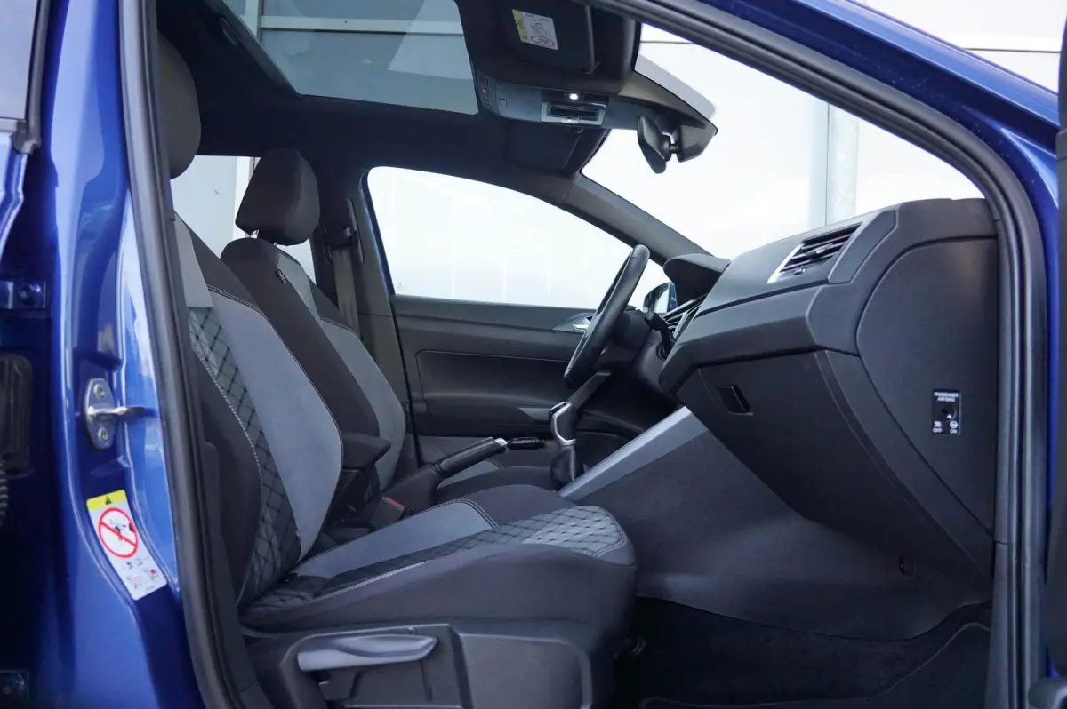 1.0 TSI 95pk R-Line Business | Panoramadak | Trekhaak | Keyless