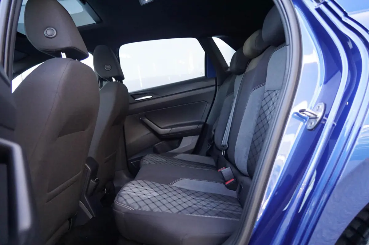 1.0 TSI 95pk R-Line Business | Panoramadak | Trekhaak | Keyless