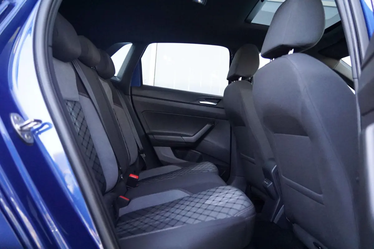 1.0 TSI 95pk R-Line Business | Panoramadak | Trekhaak | Keyless