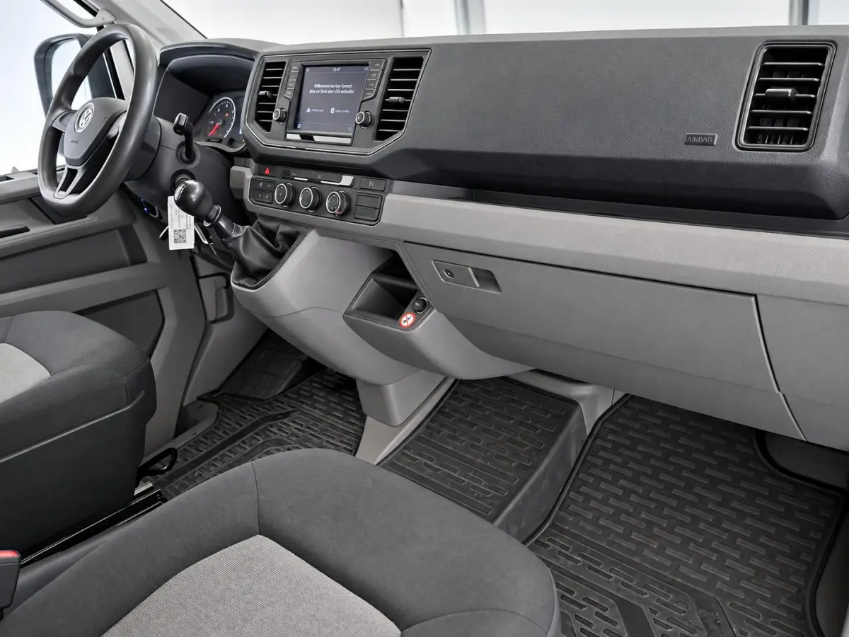 35 2.0 TDI L3H3 Trendline RDW 140pk Camera PDC Achter Cruise Control Airco CarPlay Trekhaak 3000kg Bluetooth Composition Media Verwarmbare Voorruit Elek. Spiegels Elek. Ramen Centrale Vergre