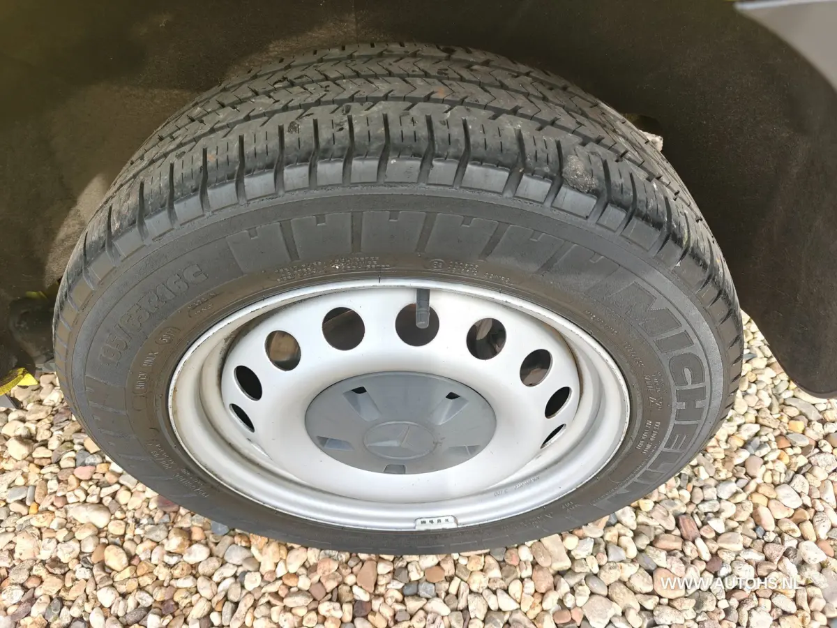111 CDI Euro 6 , 1e Eig. Apk Aug 2027 , Airco , werkplaats inrichting , nette bus