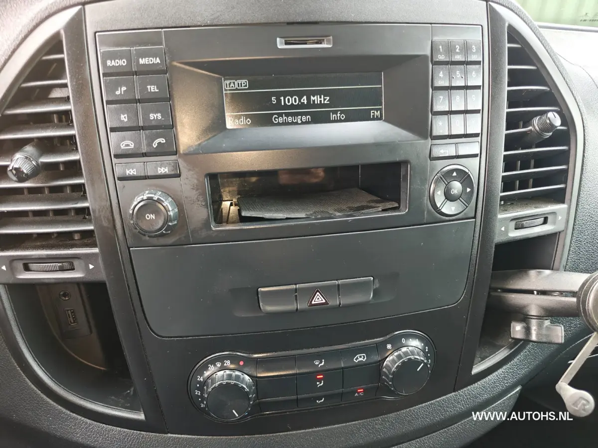 111 CDI Euro 6 , 1e Eig. Apk Aug 2027 , Airco , werkplaats inrichting , nette bus