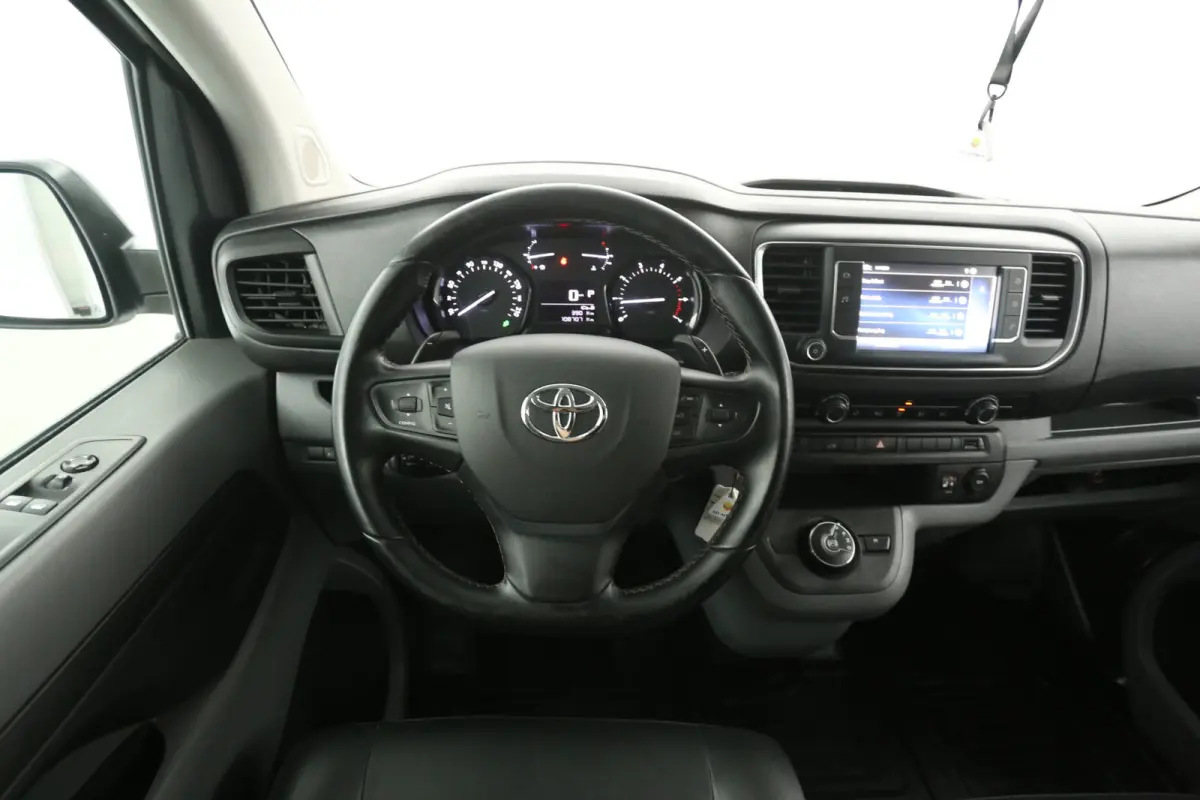 2.0D L2H1 | Automaat | Airco | Cruise | Camera | Carplay | 3 Zits | Parkeersens.