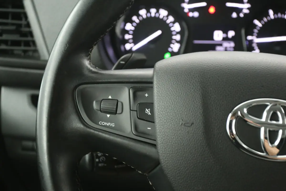 2.0D L2H1 | Automaat | Airco | Cruise | Camera | Carplay | 3 Zits | Parkeersens.