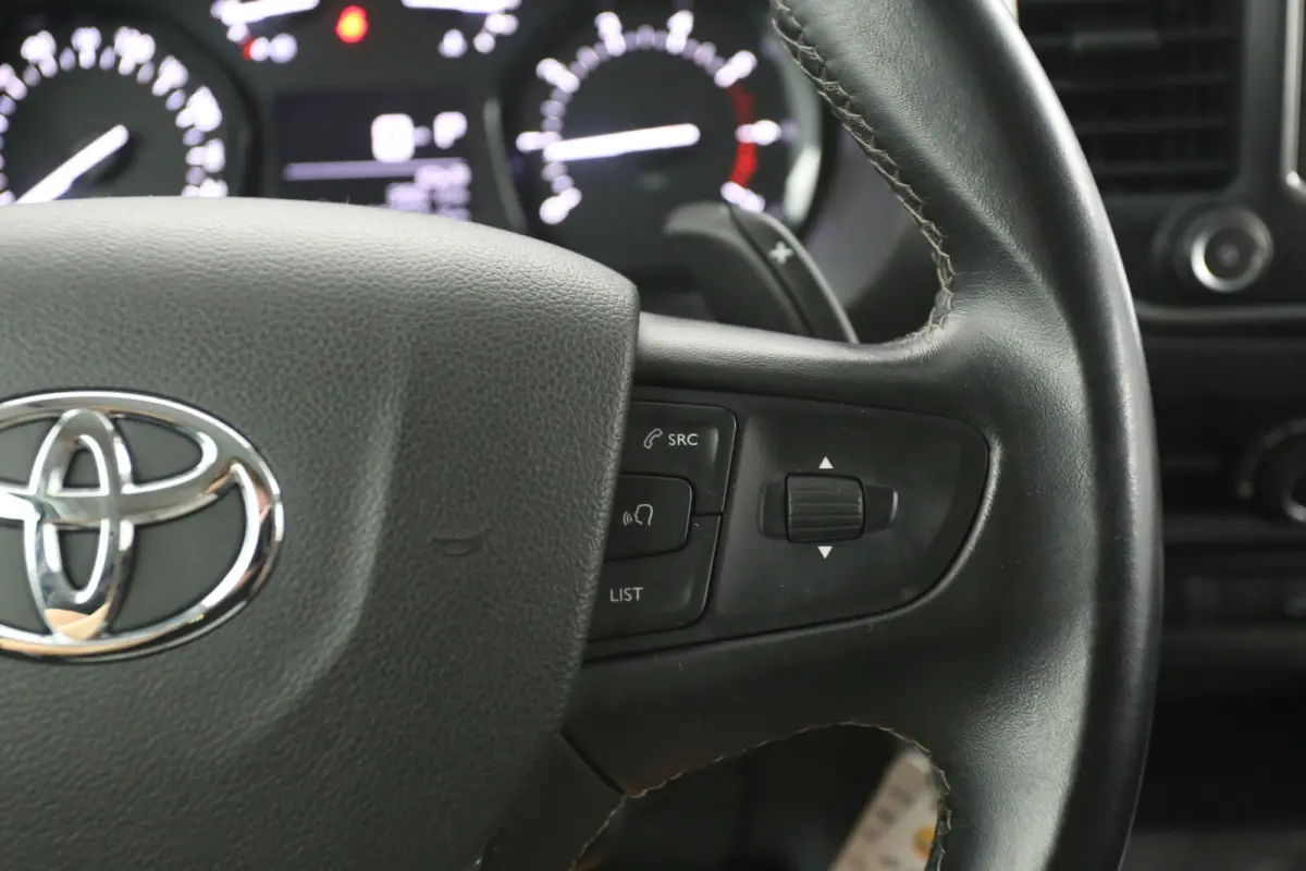 2.0D L2H1 | Automaat | Airco | Cruise | Camera | Carplay | 3 Zits | Parkeersens.