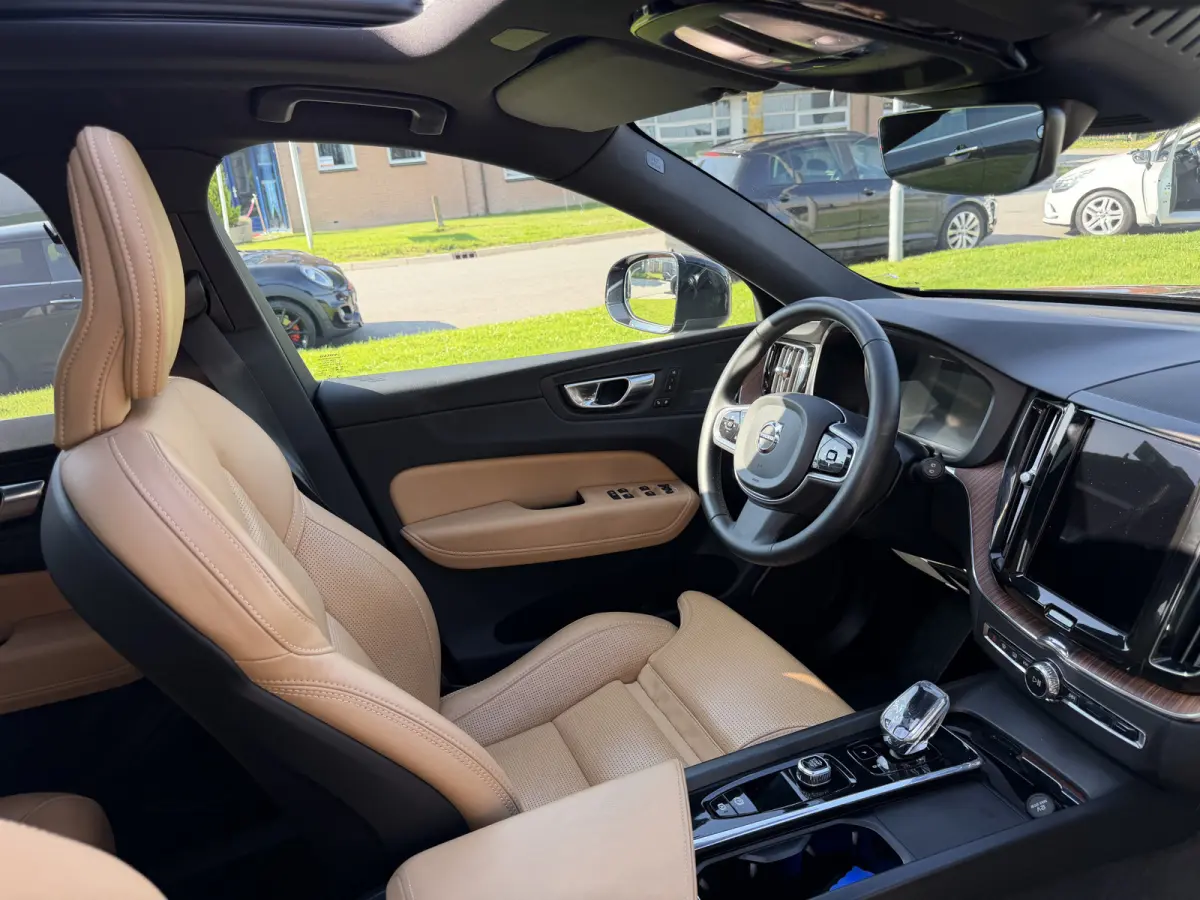2.0 T6 Plug-in hybrid AWD Plus Bright Stoelventilatie | Trekhaak |