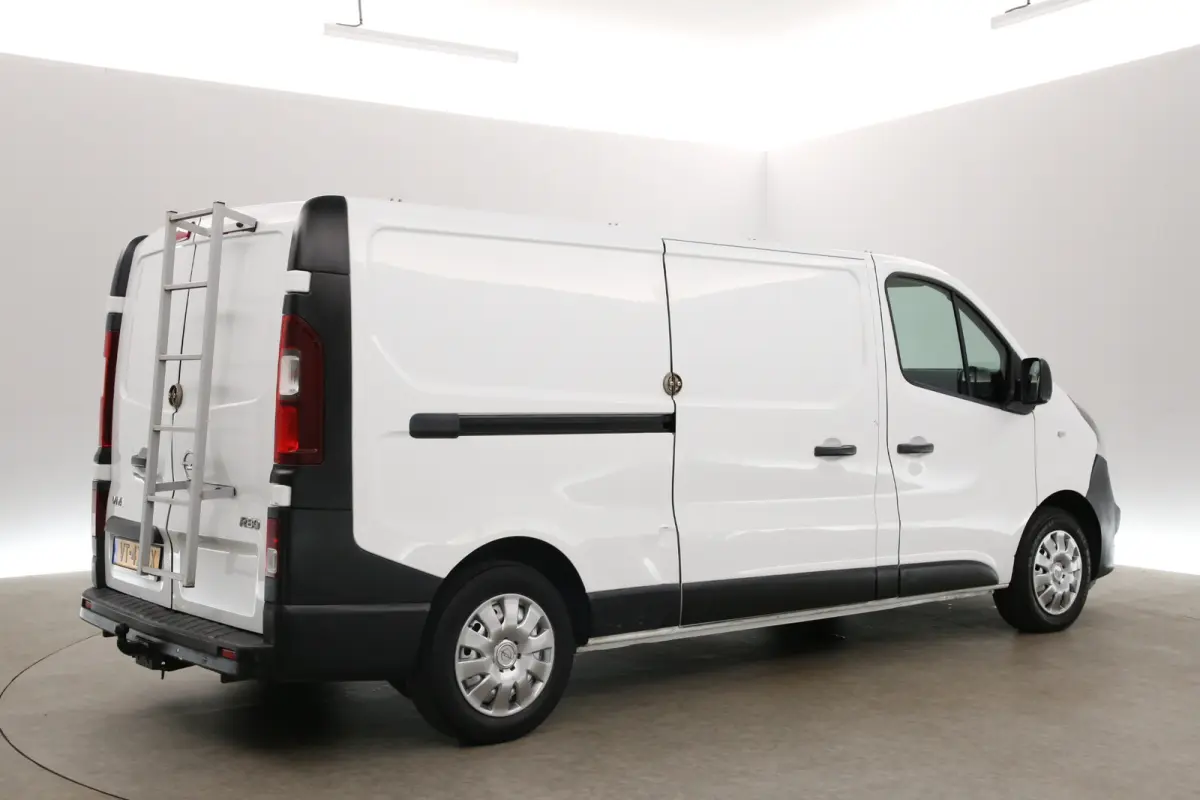 1.6 CDTI L2H1 | Airco | Cruise | 3 Zits | Trekhaak | Parkeersens. | LED