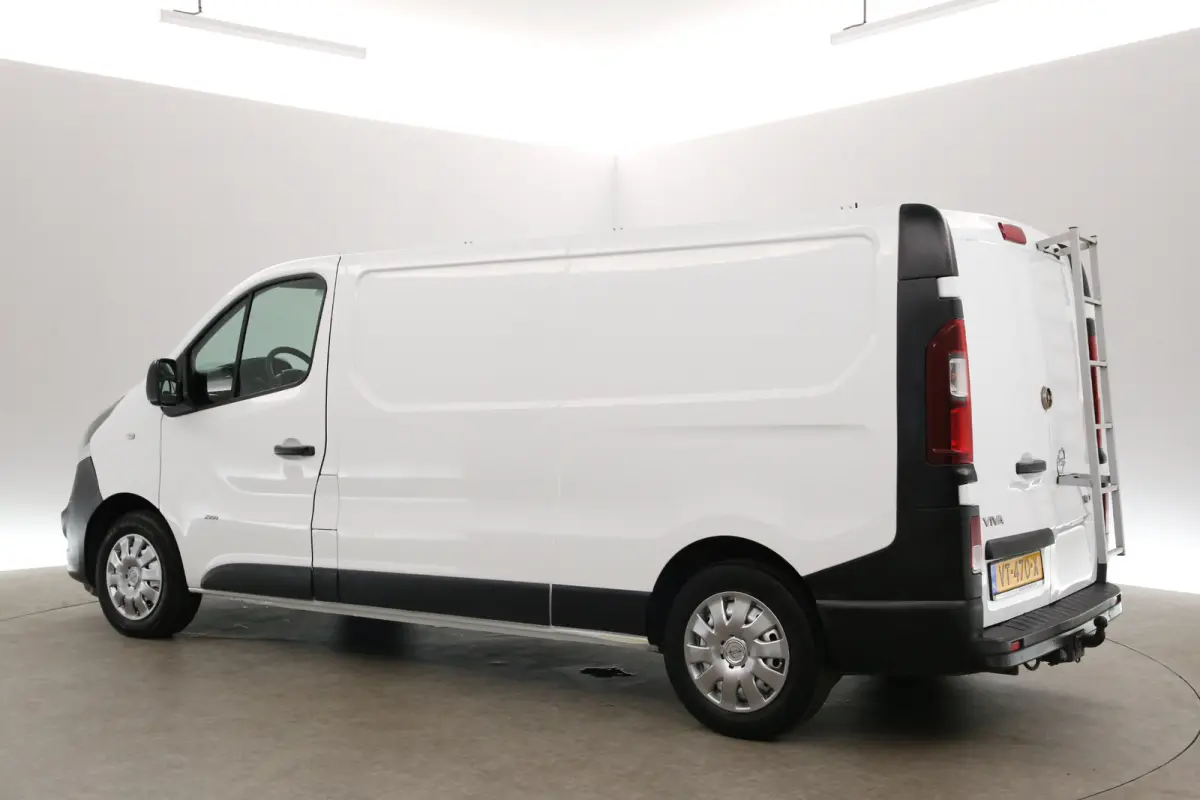 1.6 CDTI L2H1 | Airco | Cruise | 3 Zits | Trekhaak | Parkeersens. | LED