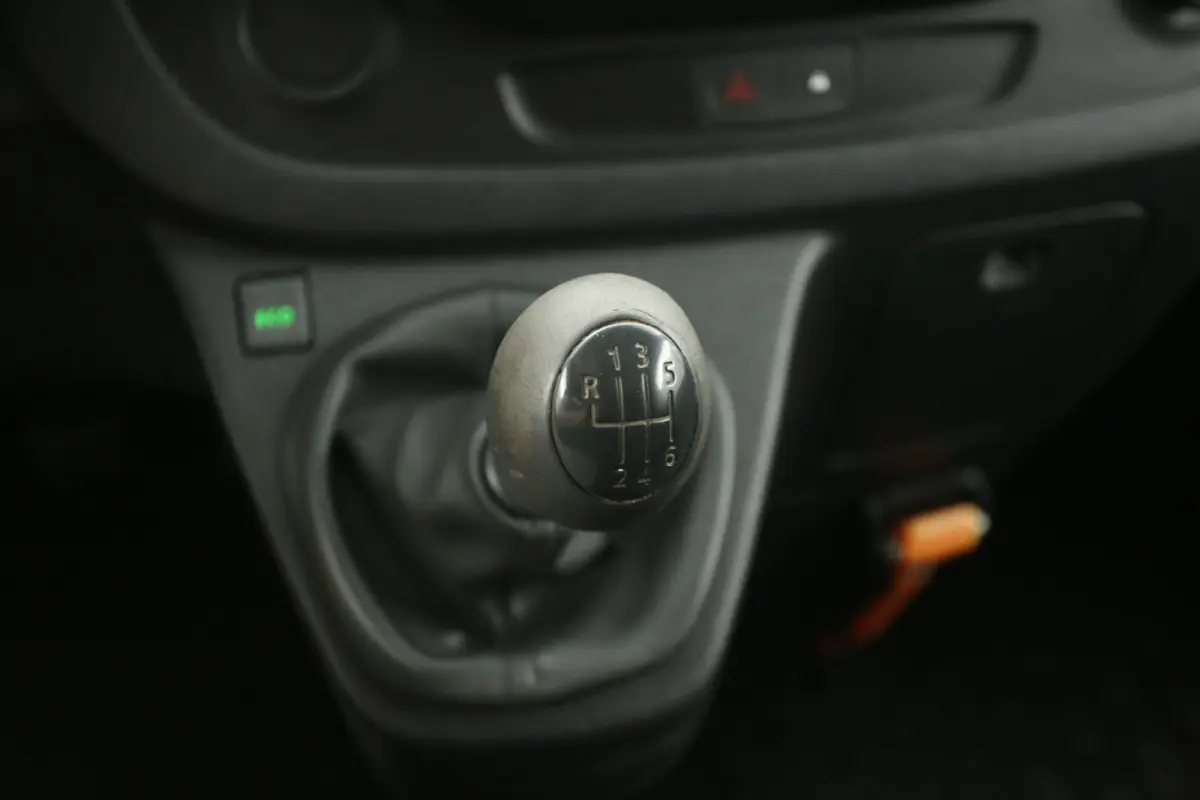 1.6 CDTI L2H1 | Airco | Cruise | 3 Zits | Trekhaak | Parkeersens. | LED