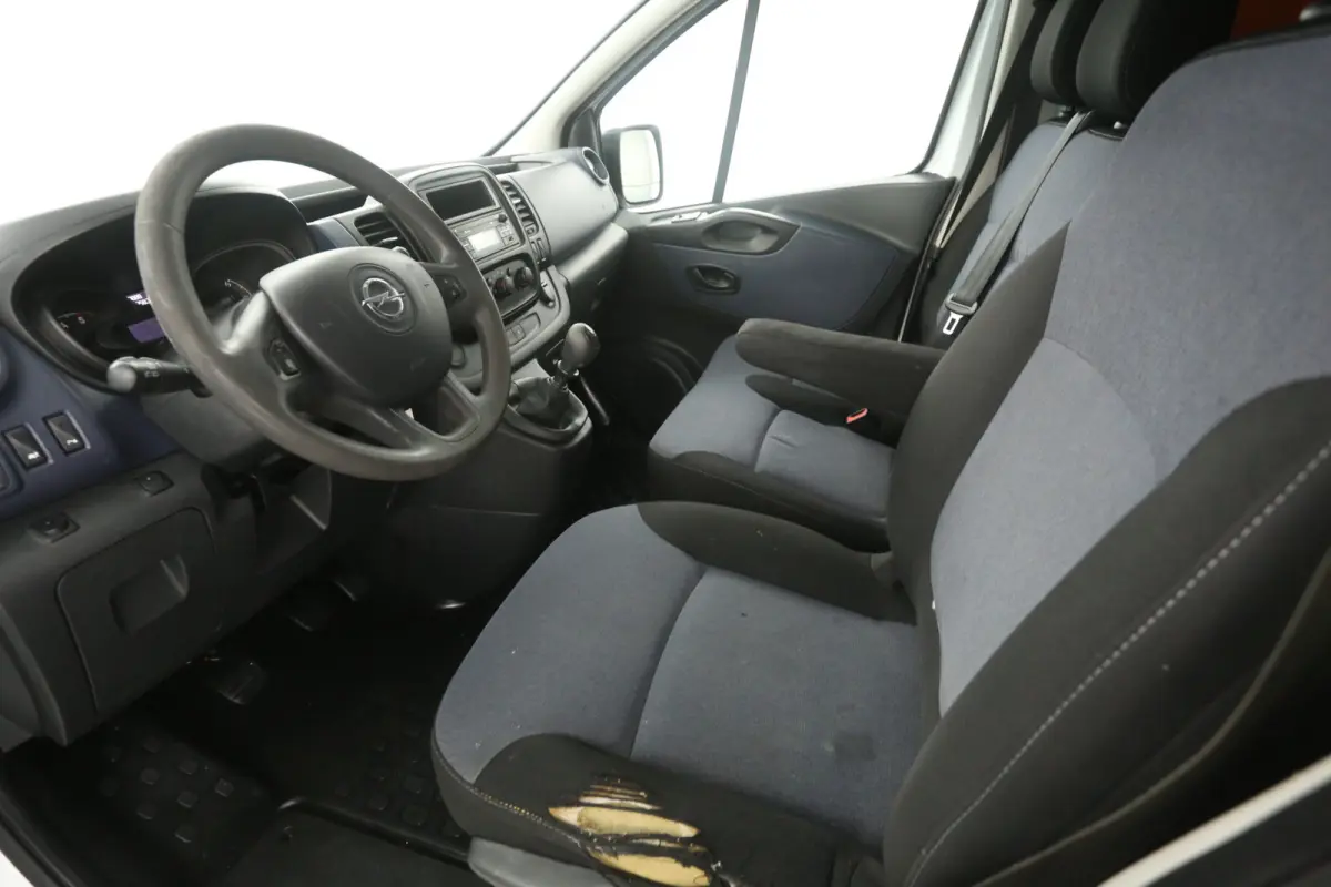 1.6 CDTI L2H1 | Airco | Cruise | 3 Zits | Trekhaak | Parkeersens. | LED