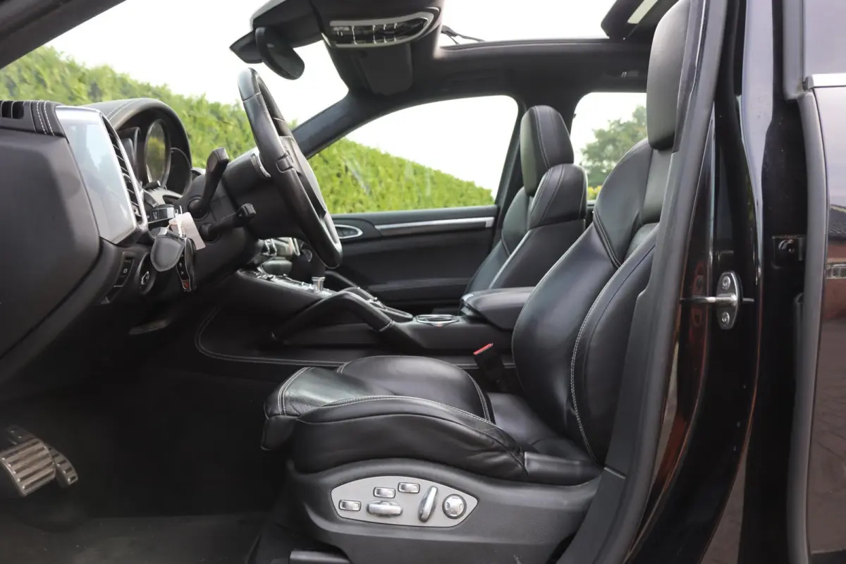4.8 GTS V8 🚀 | PANO ☀️ | SPORT CHRONO ⏱️ | LUCHTVERING | MEMORY 💺 | 4-ZONE CLIMA ❄️ | 20" LMV 🛞