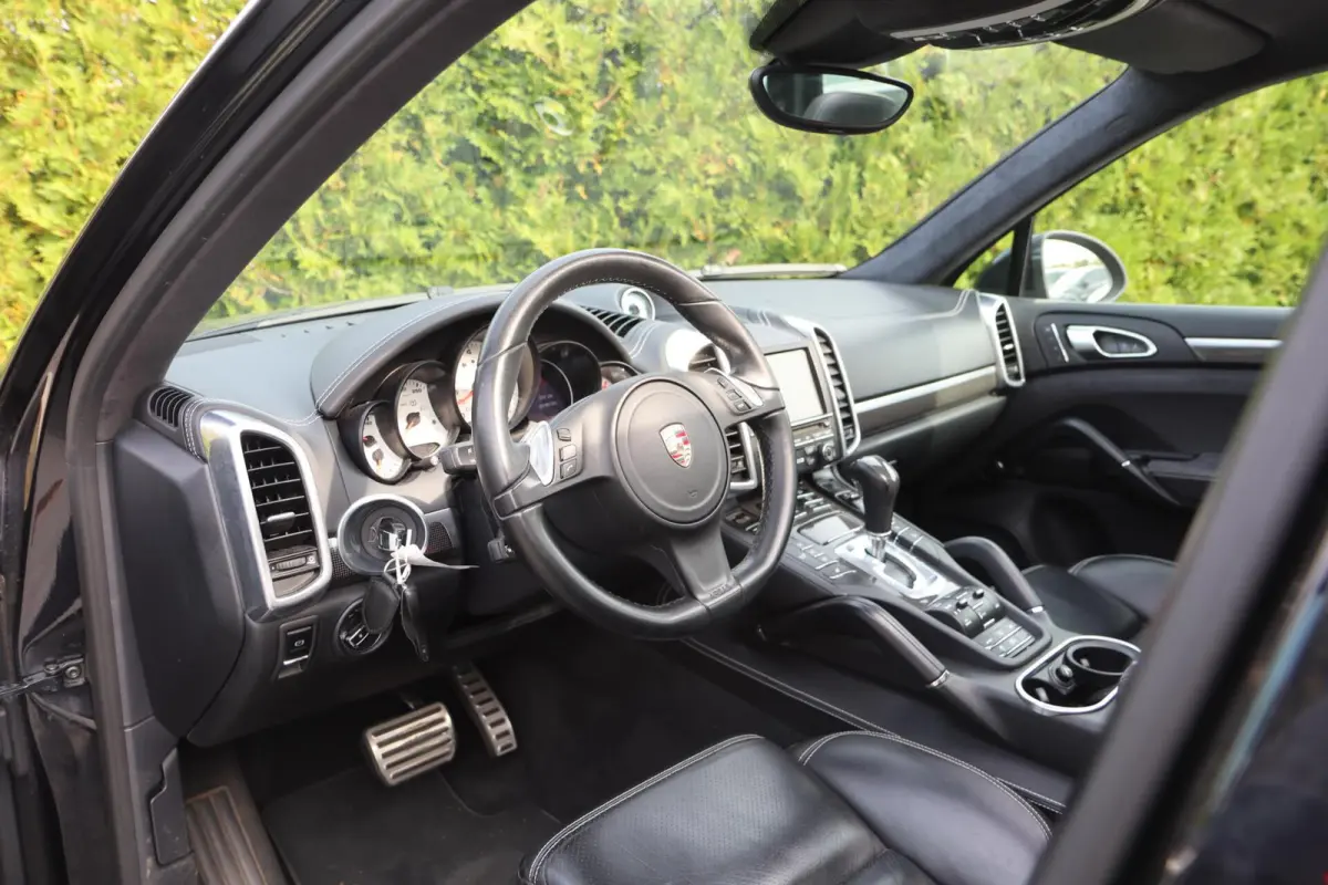 4.8 GTS V8 🚀 | PANO ☀️ | SPORT CHRONO ⏱️ | LUCHTVERING | MEMORY 💺 | 4-ZONE CLIMA ❄️ | 20" LMV 🛞