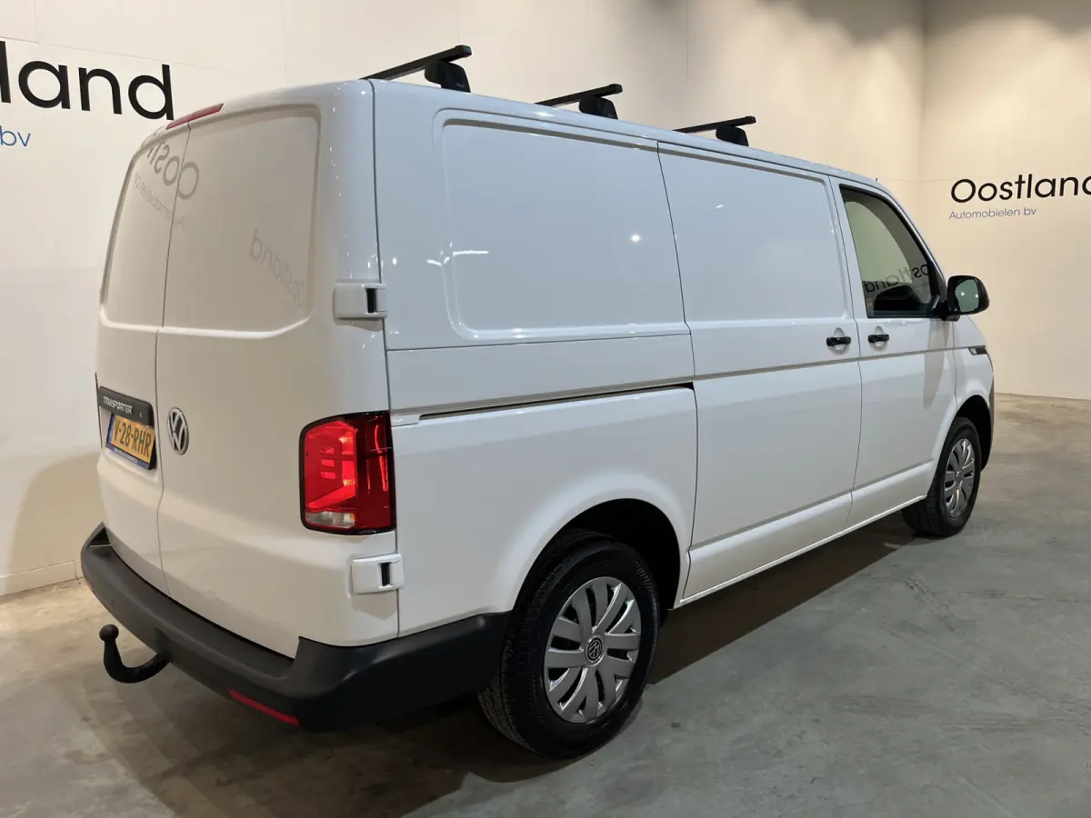 2.0 TDI L1H1 / Euro 6 / Airco / CarPlay / Cruise Control / Trekhaak / PDC / 3-Zits