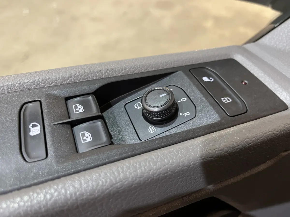 2.0 TDI L1H1 / Euro 6 / Airco / CarPlay / Cruise Control / Trekhaak / PDC / 3-Zits