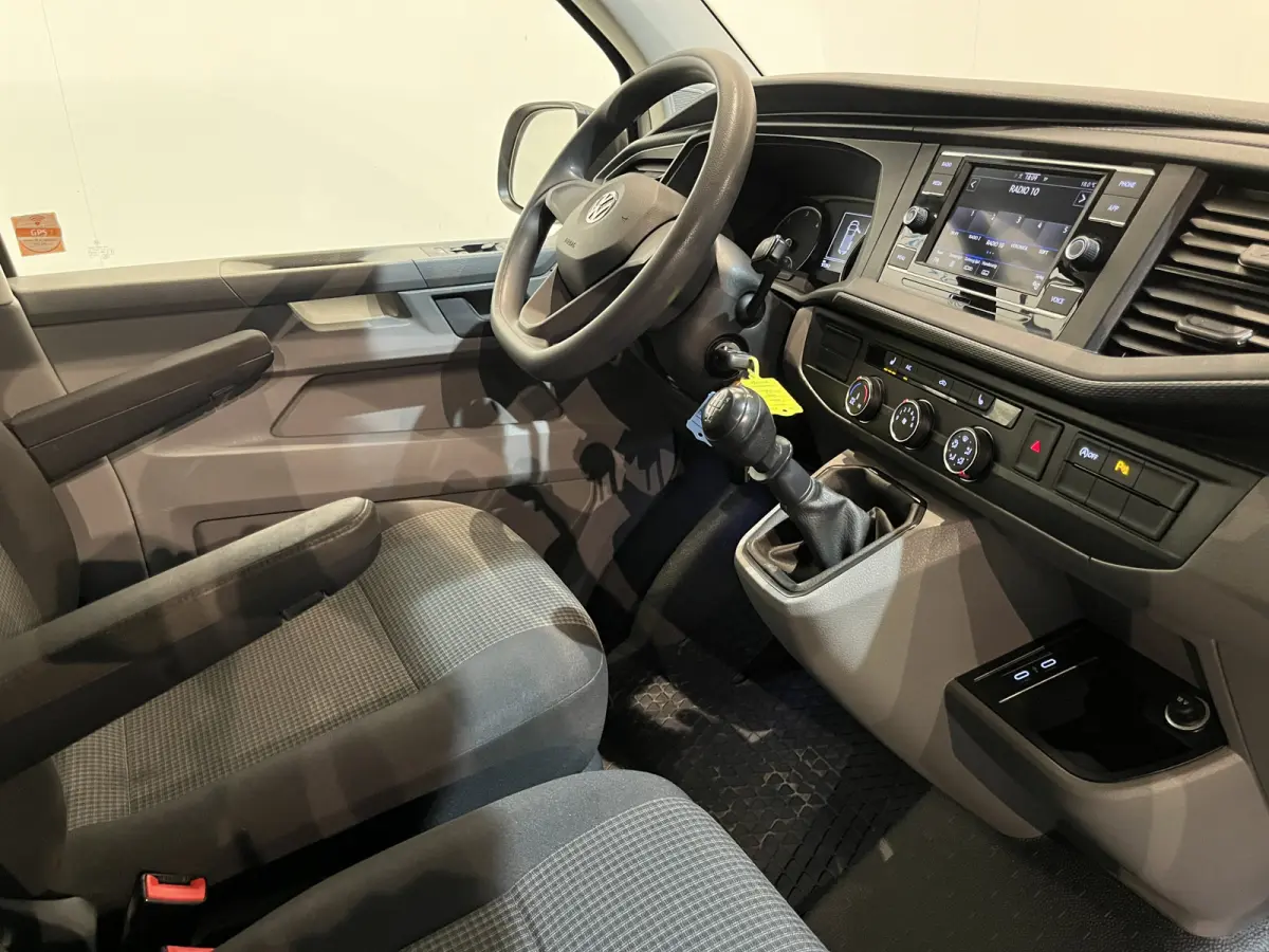 2.0 TDI L1H1 / Euro 6 / Airco / CarPlay / Cruise Control / Trekhaak / PDC / 3-Zits