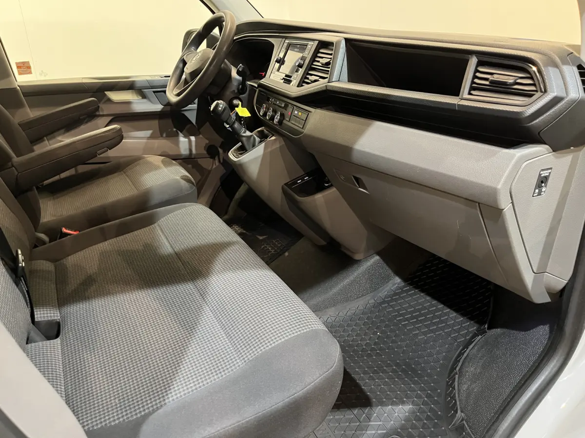 2.0 TDI L1H1 / Euro 6 / Airco / CarPlay / Cruise Control / Trekhaak / PDC / 3-Zits