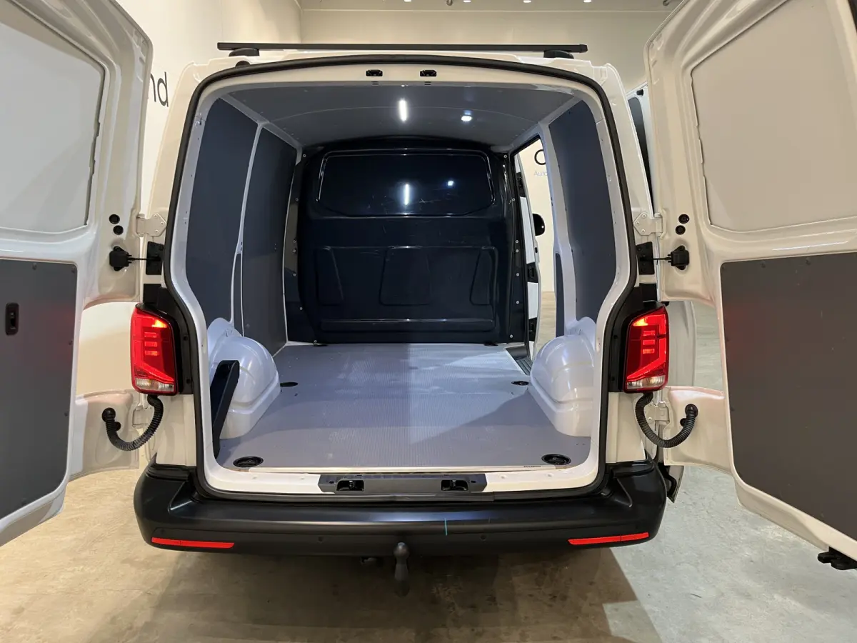 2.0 TDI L1H1 / Euro 6 / Airco / CarPlay / Cruise Control / Trekhaak / PDC / 3-Zits