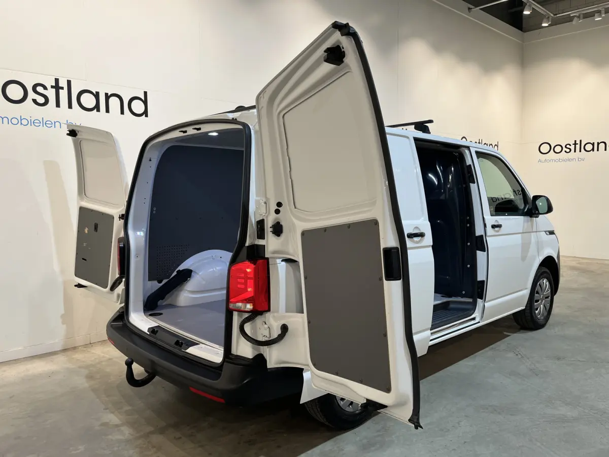 2.0 TDI L1H1 / Euro 6 / Airco / CarPlay / Cruise Control / Trekhaak / PDC / 3-Zits