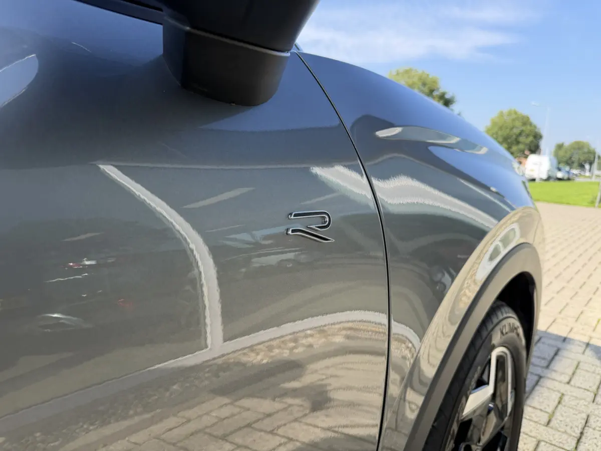 1.5 eTSI R-Line Camera | App connect