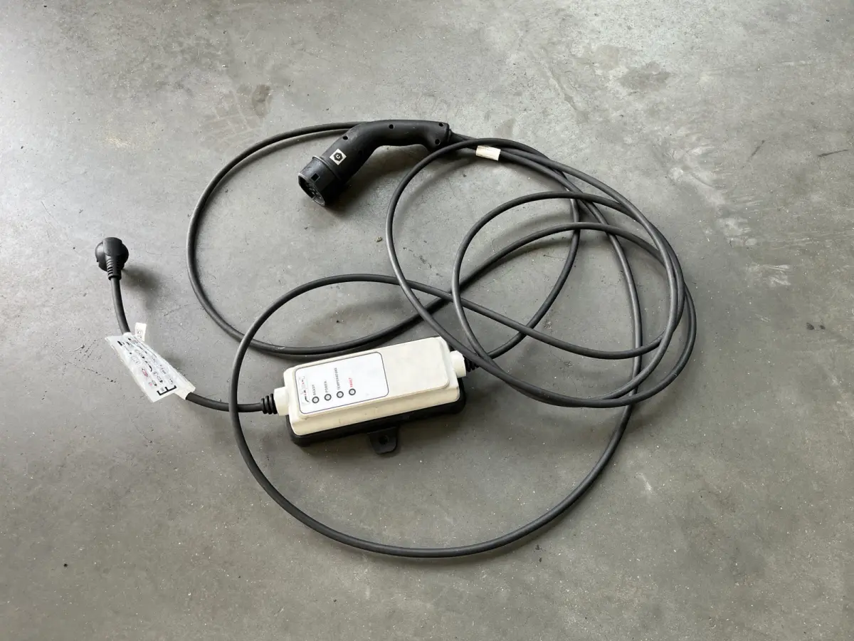 N-Connecta L1 44 kWh / 100% elektrisch !! / SOH 99% / Airco / Cruise Control / CarPlay / Camera / 3.100 KM !!