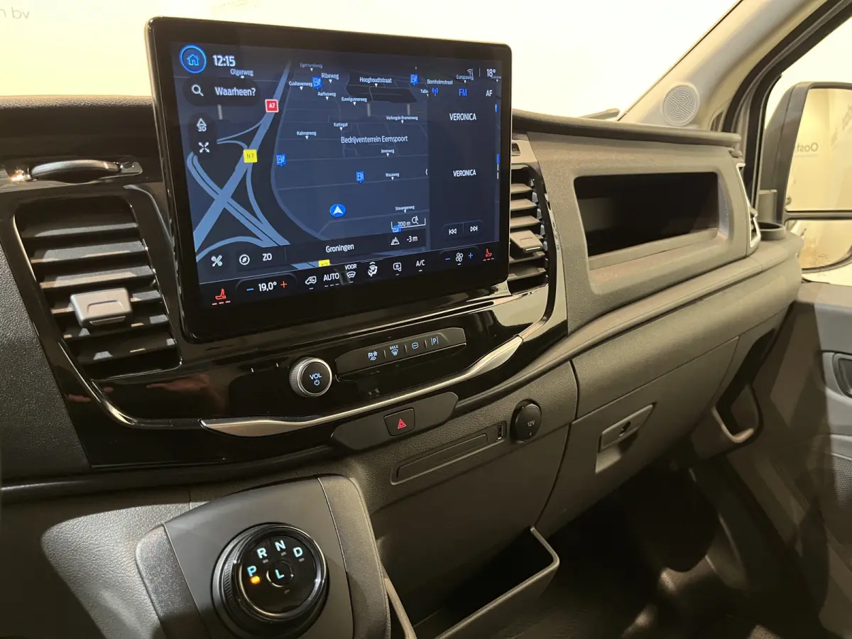 390 (3500 kg) L2H2 Trend 68 kWh / 100% Elektrisch !! / Airco / Cruise Control / CarPlay / PDC / Navigatie / 3-Zits / 1.135 KM !!