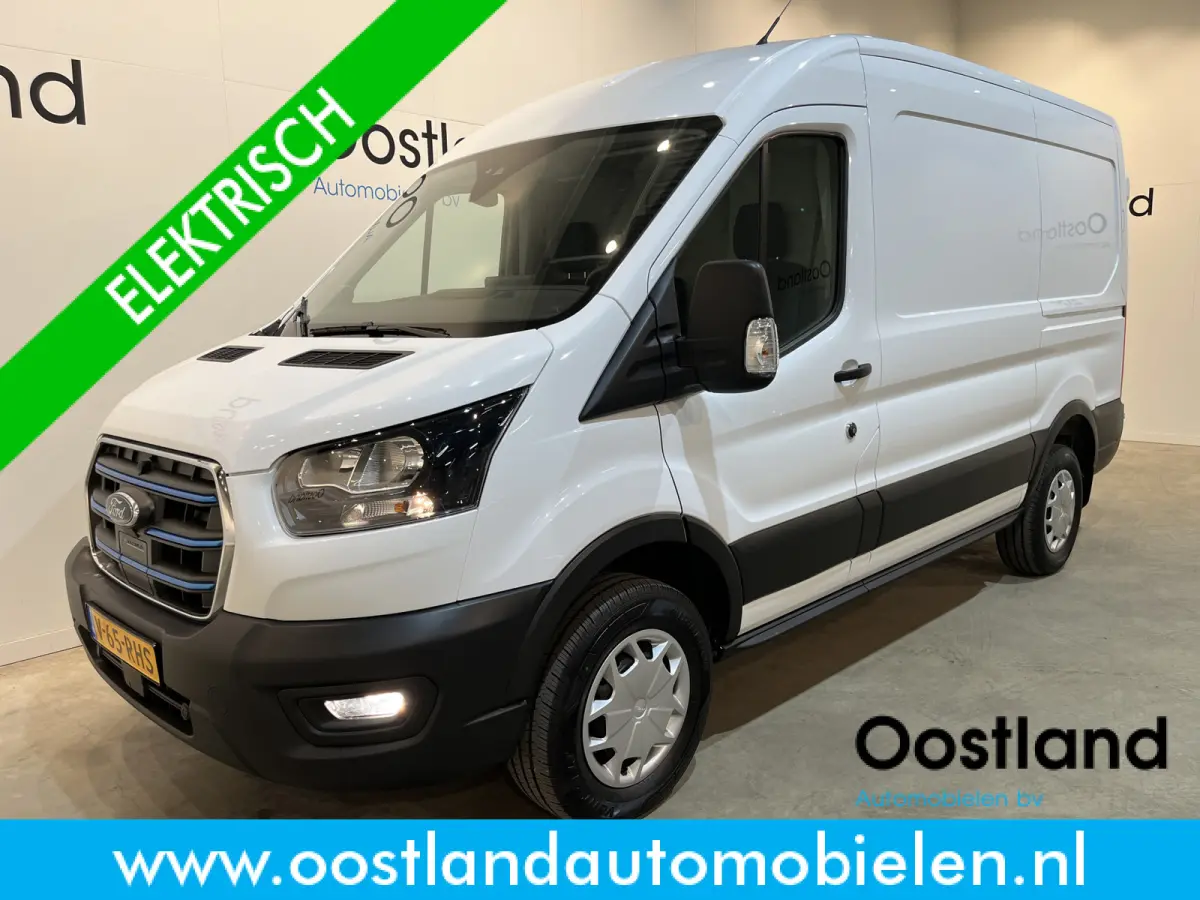 390 (3500 kg) L2H2 Trend 68 kWh / 100% Elektrisch !! / Airco / Cruise Control / CarPlay / PDC / Navigatie / 3-Zits / 1.135 KM !!