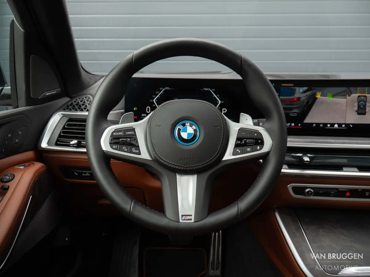 xDrive50e Pano Dravit M-Stoelen 4WS Alcantara HUD 22"