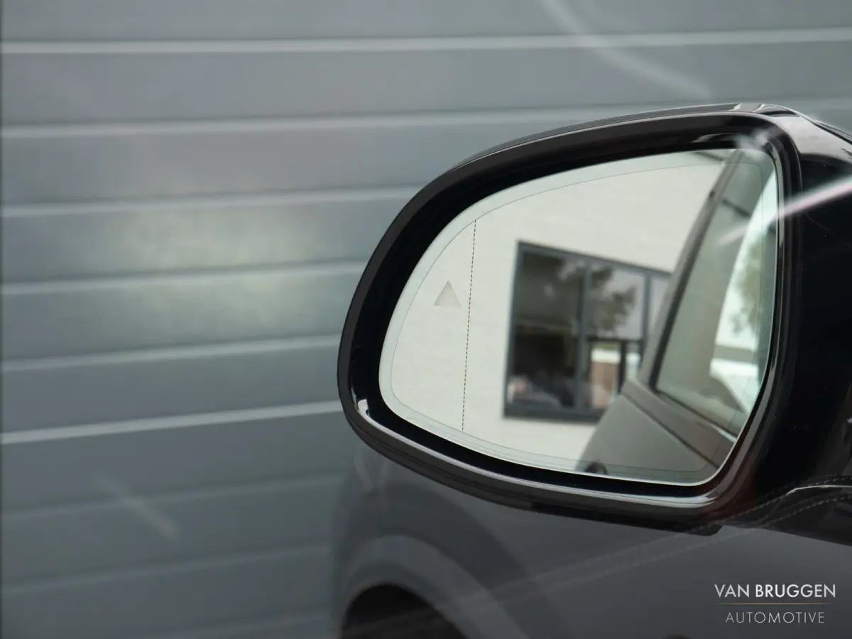xDrive50e Pano Dravit M-Stoelen 4WS Alcantara HUD 22"
