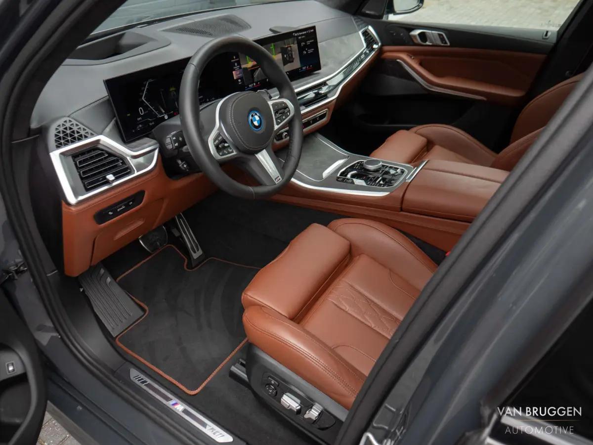 xDrive50e Pano Dravit M-Stoelen 4WS Alcantara HUD 22"