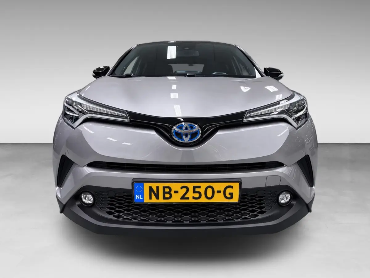 1.8 Hybrid Bi-Tone Plus JBL-SOUND/NAVI/CAM/LEDER/ECC/PDC/CRUISE/DAB/CARPLAY///