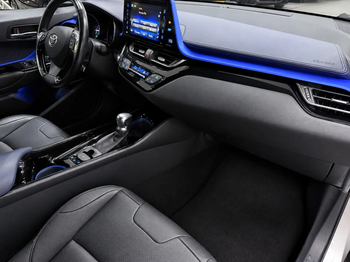 1.8 Hybrid Bi-Tone Plus JBL-SOUND/NAVI/CAM/LEDER/ECC/PDC/CRUISE/DAB/CARPLAY///