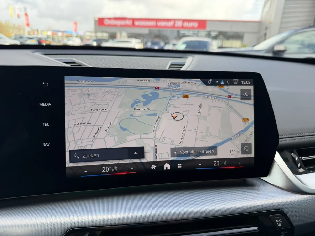sDrive20i M Sport Premium Pakket Panoramadak Trekhaak Achteruitrijcamera Stoelverwarming Keyless Entry Carplay