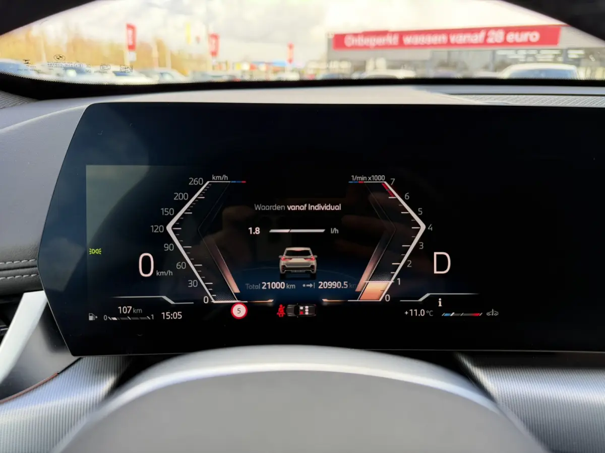 sDrive20i M Sport Premium Pakket Panoramadak Trekhaak Achteruitrijcamera Stoelverwarming Keyless Entry Carplay