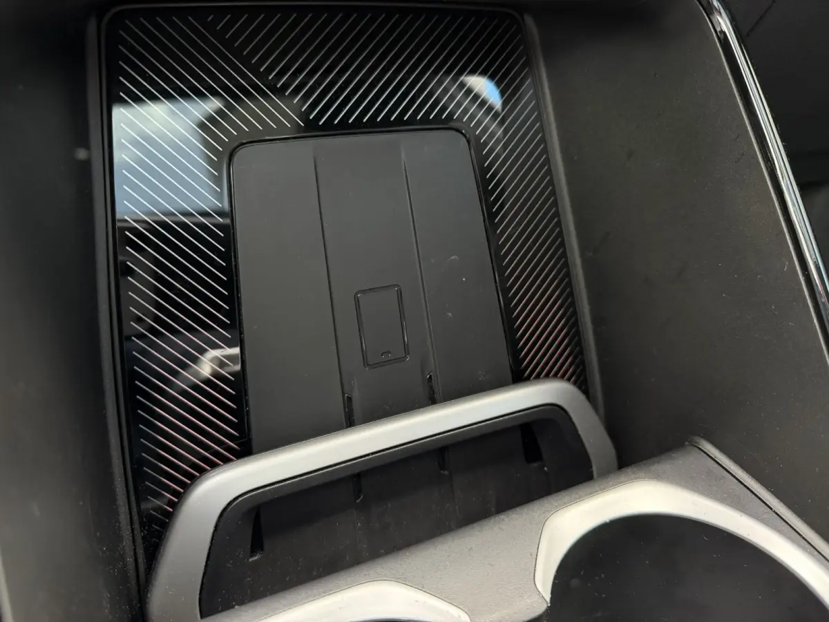 sDrive20i M Sport Premium Pakket Panoramadak Trekhaak Achteruitrijcamera Stoelverwarming Keyless Entry Carplay