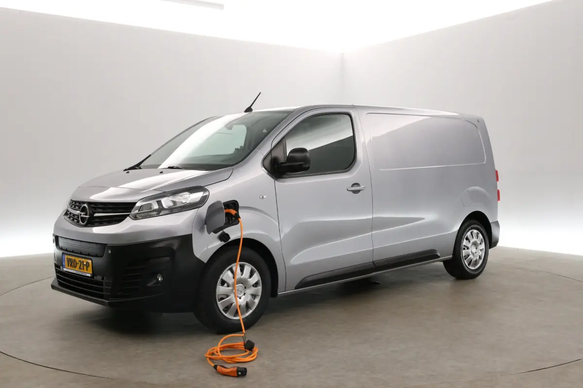 L2H1 75 kWh L2H1 | Snelladen | SOH 91% | Airco | Cruise | Camera | Carplay | Navi | Parkeersens.