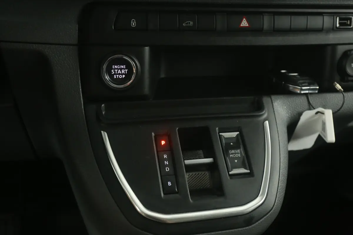 L2H1 75 kWh L2H1 | Snelladen | SOH 91% | Airco | Cruise | Camera | Carplay | Navi | Parkeersens.