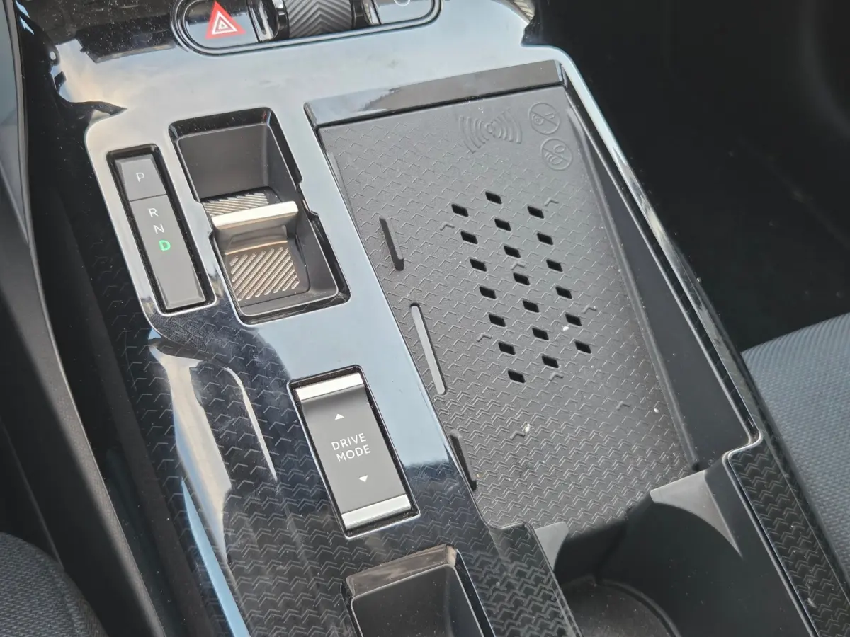 Business 210-PK 74 kWh 520KM RANGE DEMO DEAL | OP AFSPRAAK | Comfortstoel(en) | Cruise control adaptief met Stop&Go en stuurhulp | DAB ontvanger