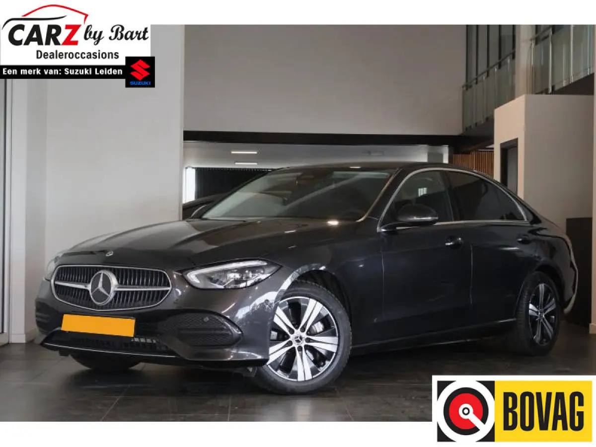 300 E BUSINESS LINE Leder | Dodehoeksensoren | Camera | Adaptive Cruise